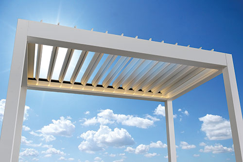 Retractable Roof - Open Air - Click and Drag the arrows
